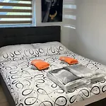 Apartma Meadow Tranquil With Evergreen Garden - *